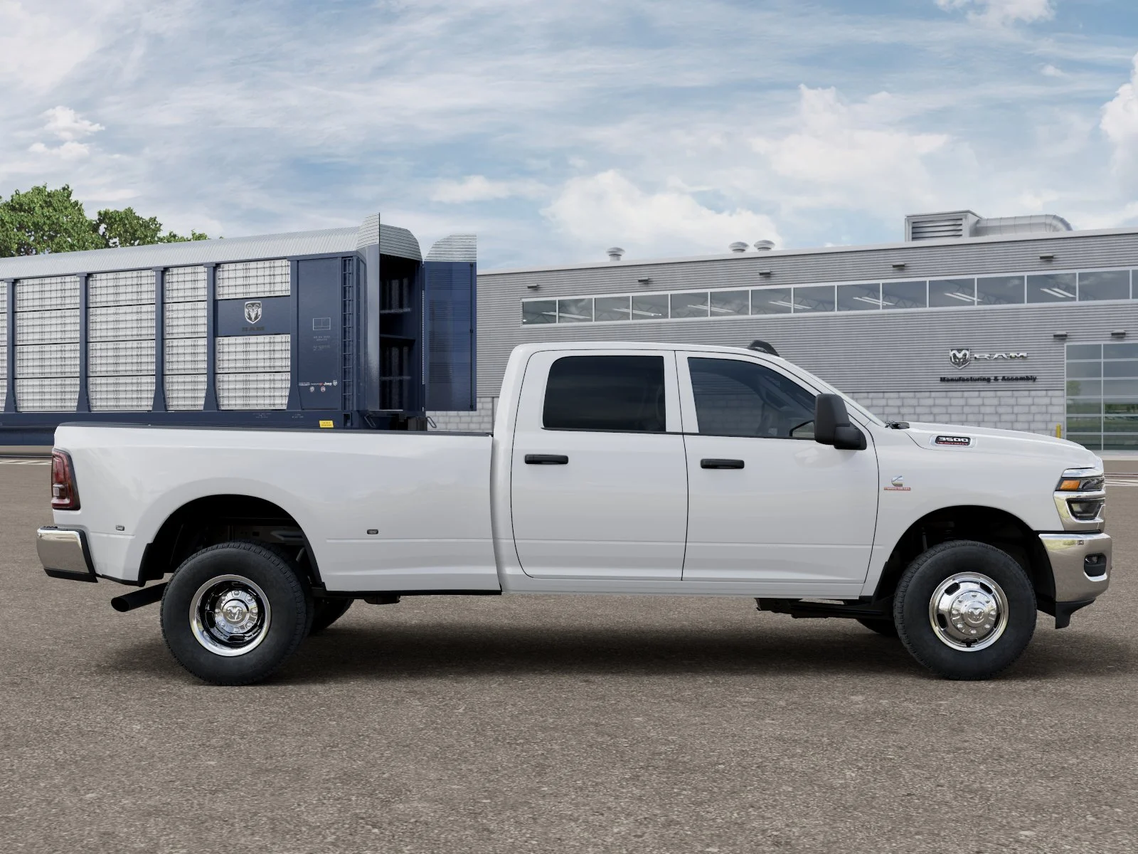 New 2026 Bright White Clear-Coat Exterior Paint RAM TRADESMAN image 12