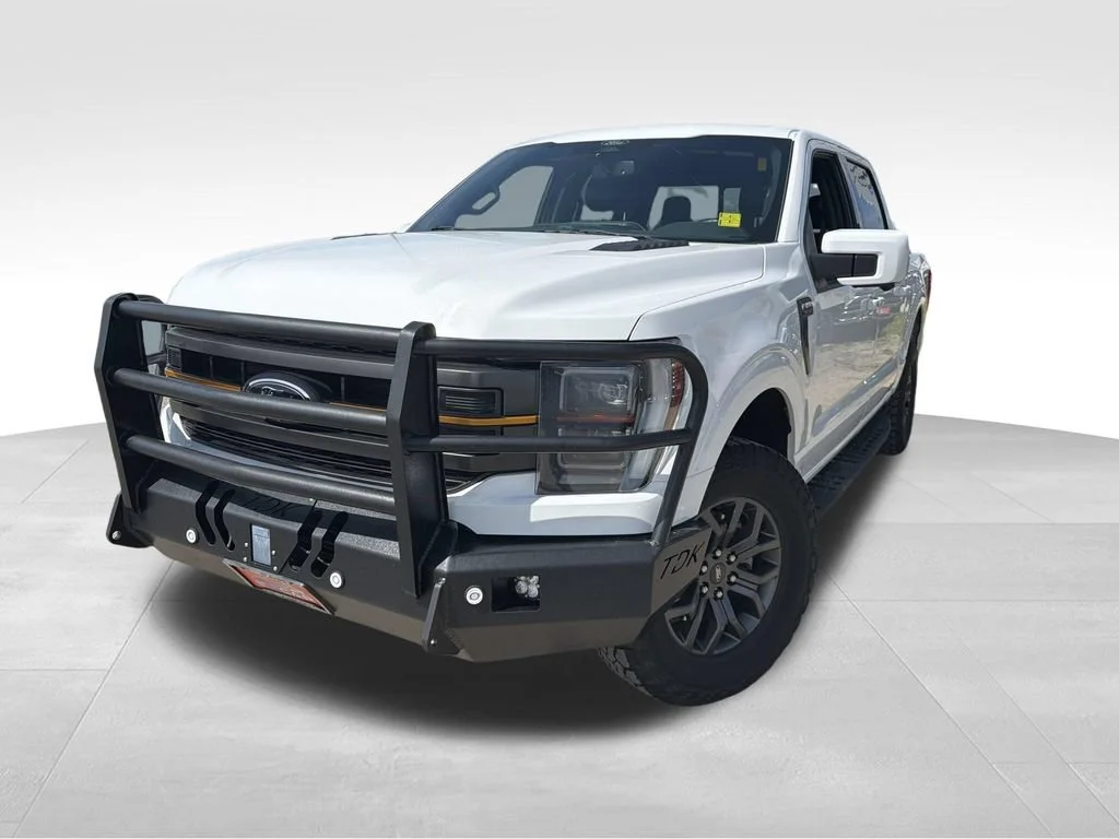 Used 2022 Oxford White Ford XL image 3