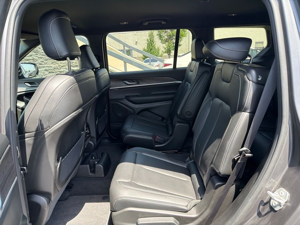 Used 2025 Gray Jeep Limited image 13