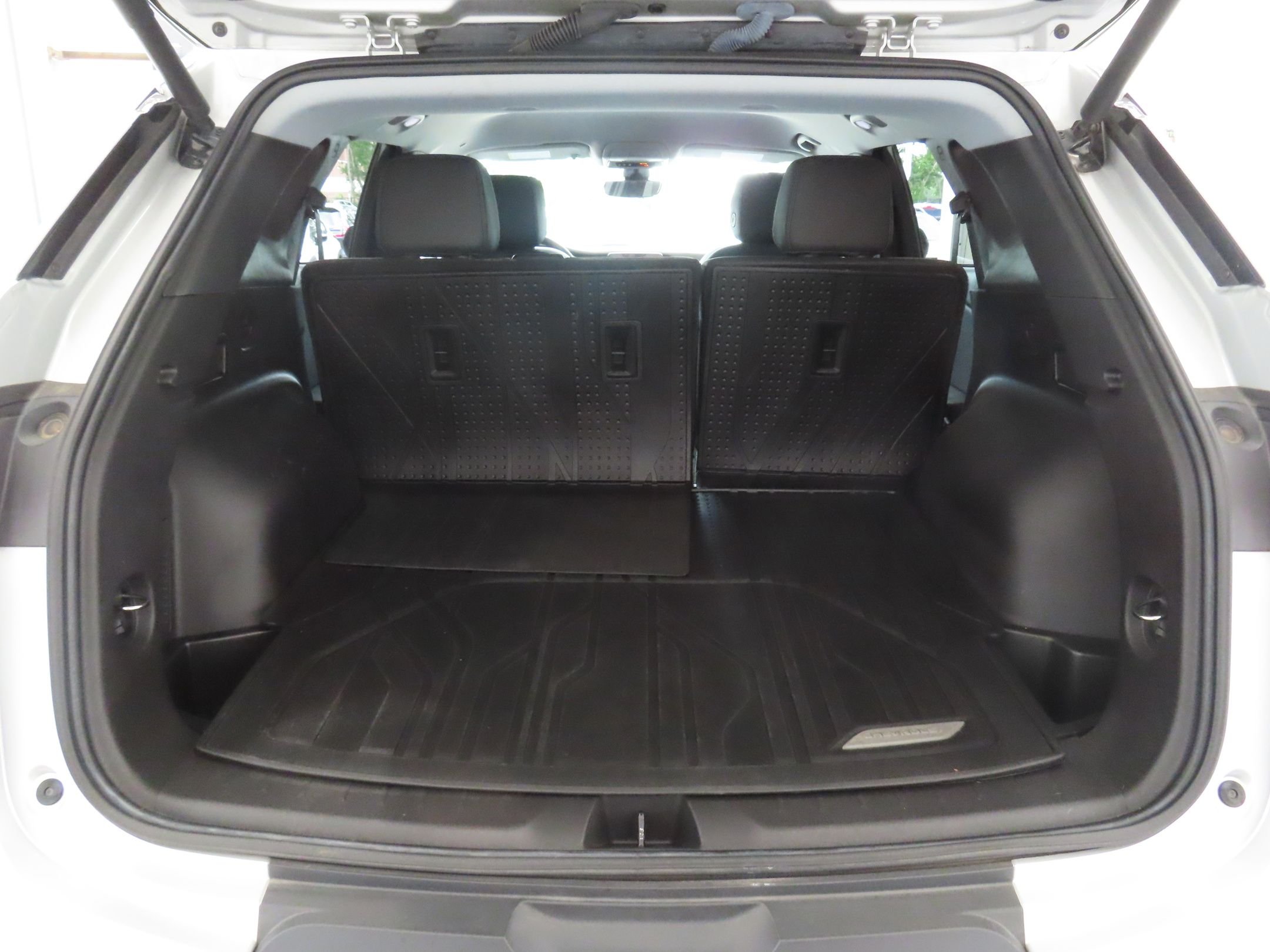 Used 2022 Silver Chevrolet LT image 24