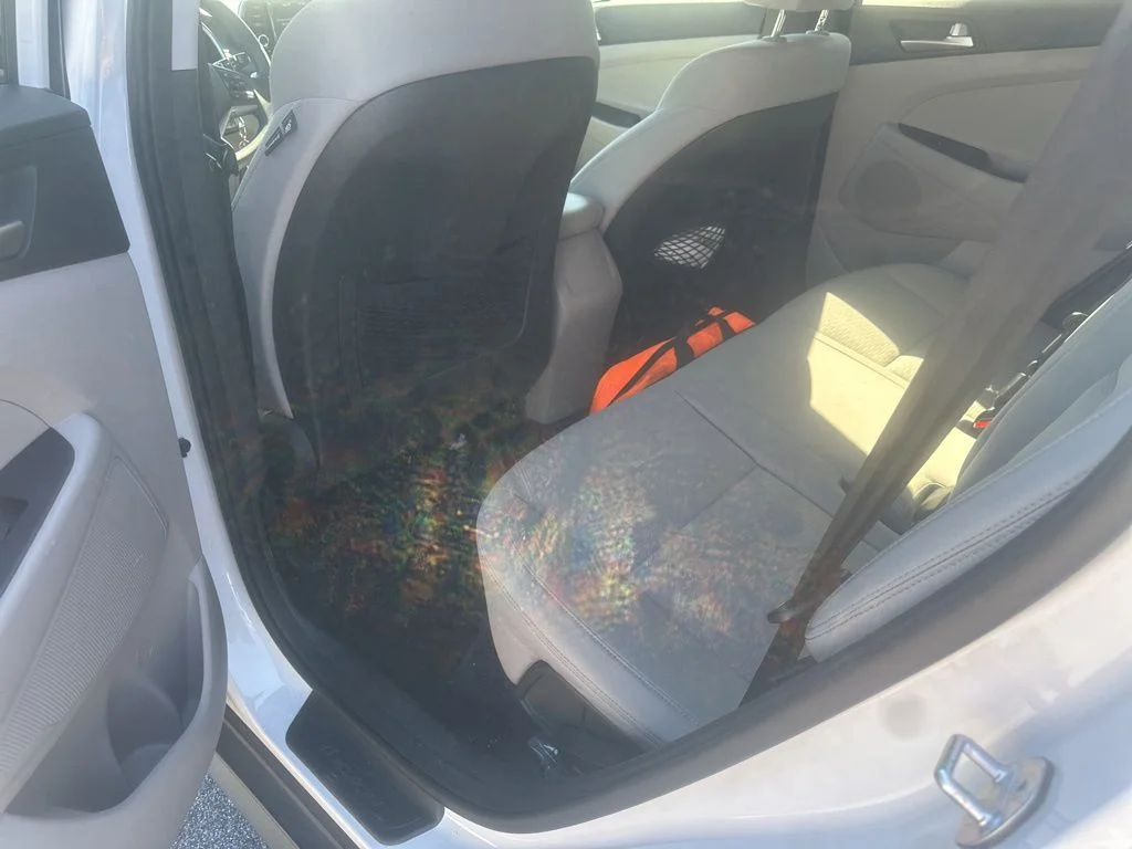 Used 2019 White Hyundai SE image 16