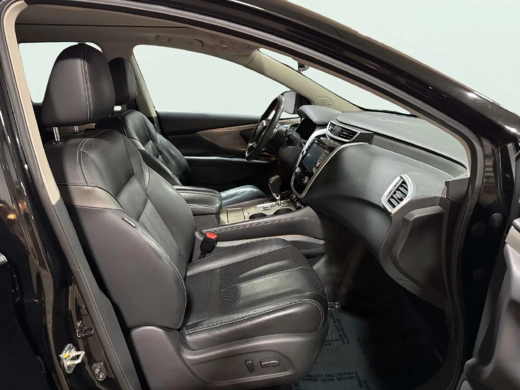 Used 2016 Magnetic Black Metallic Nissan Platinum image 27