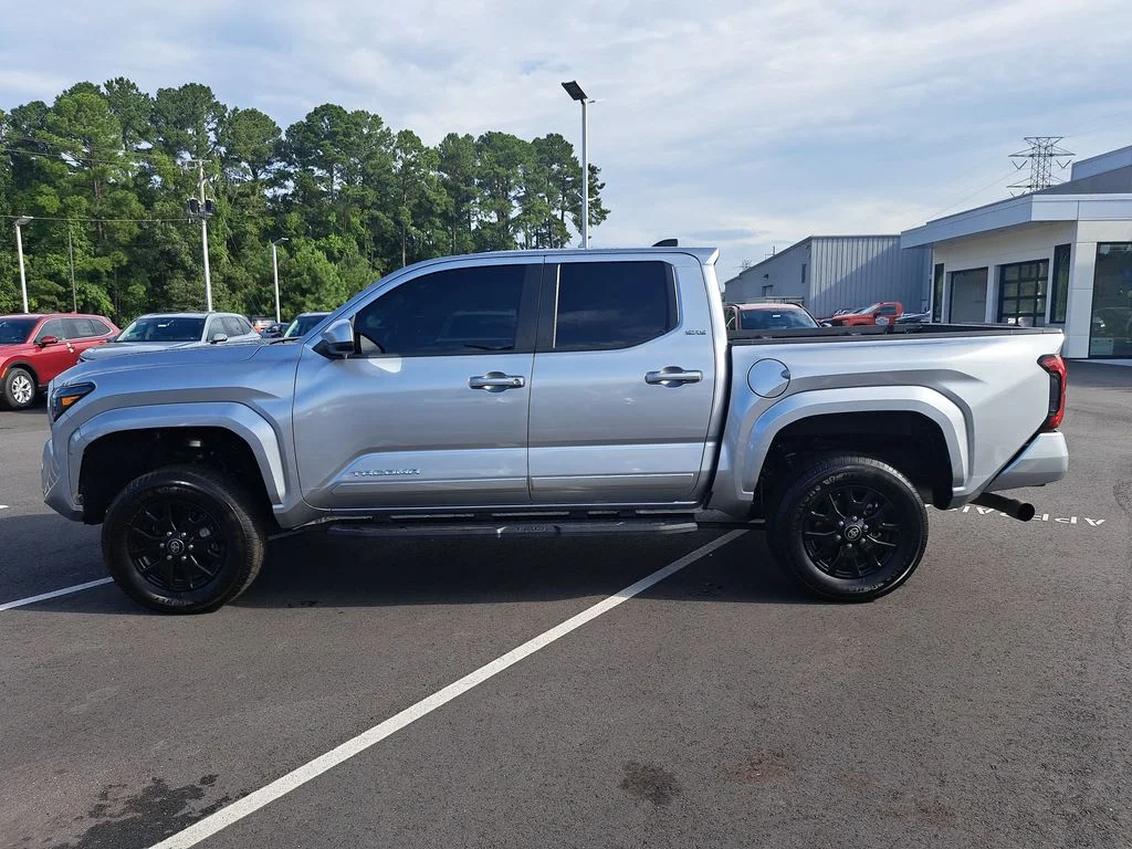 2024 Toyota Tacoma SR5 - Photo 7