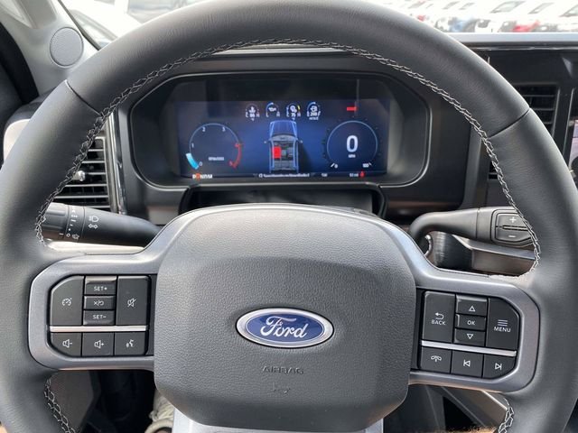 New 2026 Glacier Gray Metallic Tri-Coat Ford Lariat image 18