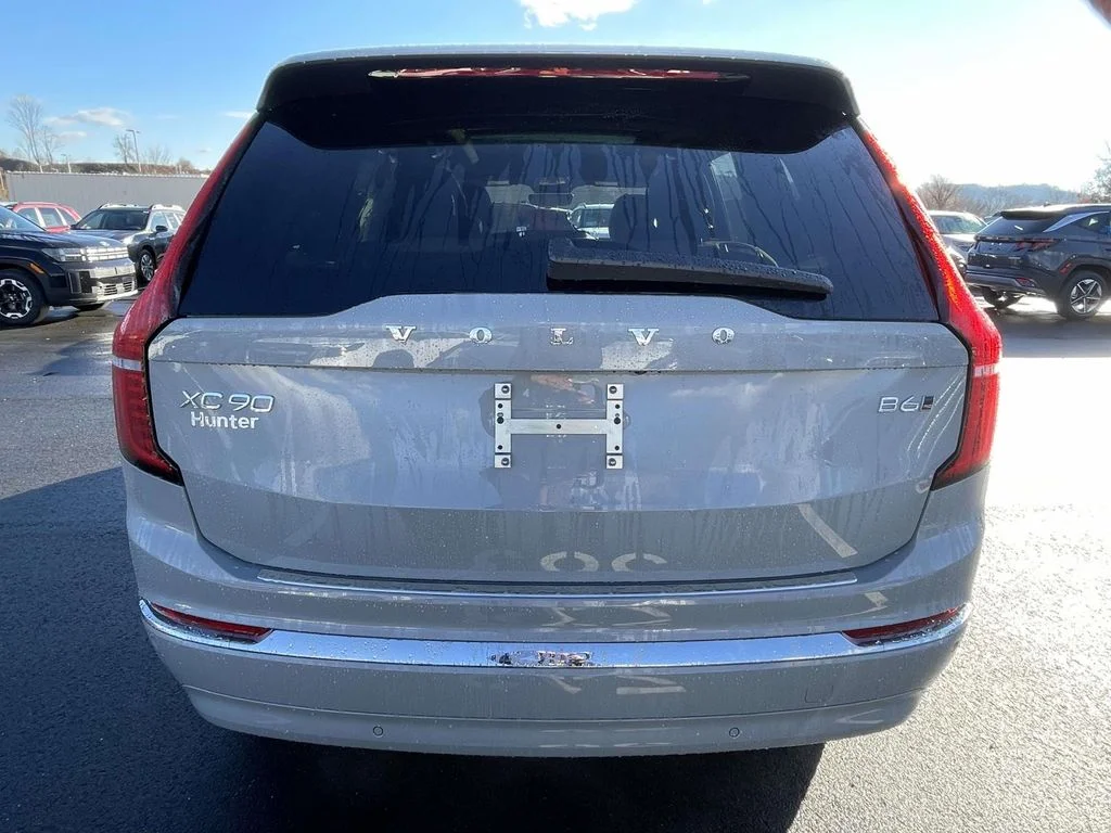New 2026 Vapour Grey Volvo Plus image 26