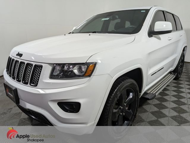 Used 2015 White Jeep Altitude image 4