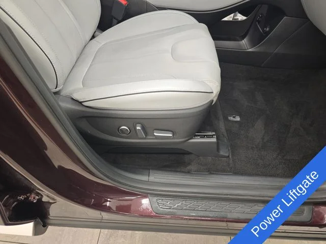 Used 2025 Burgundy Hyundai SEL image 10