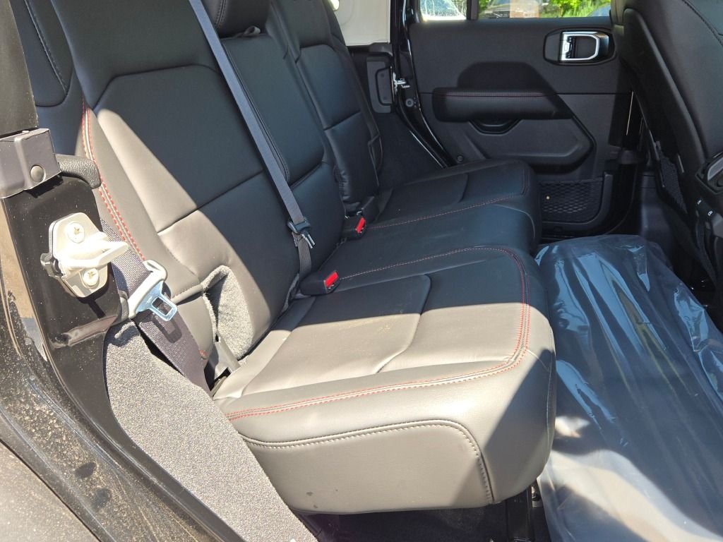 New 2026 Black Clearcoat Jeep Rubicon image 9
