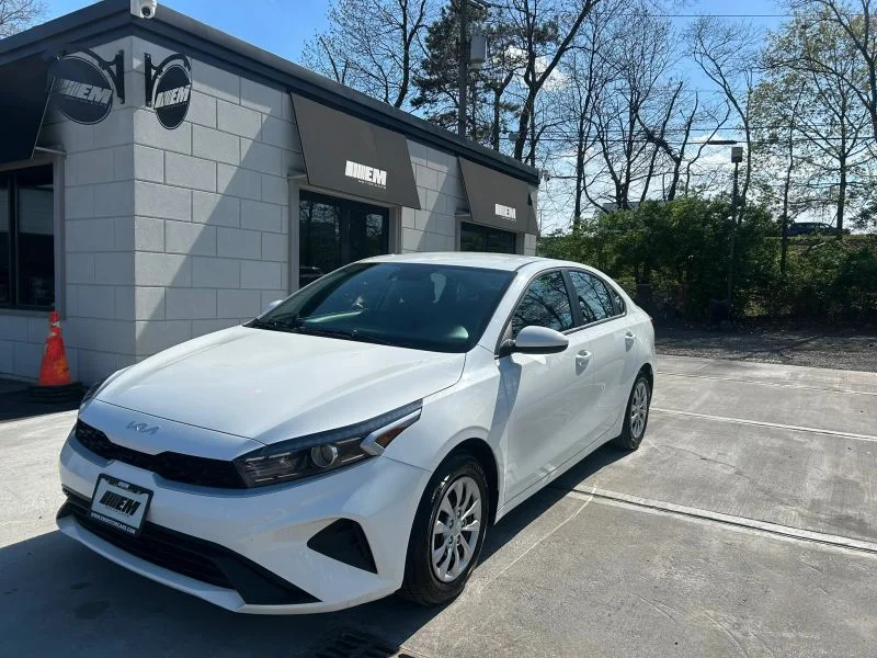 Used 2023 White Kia LX Sedan 4D image 1