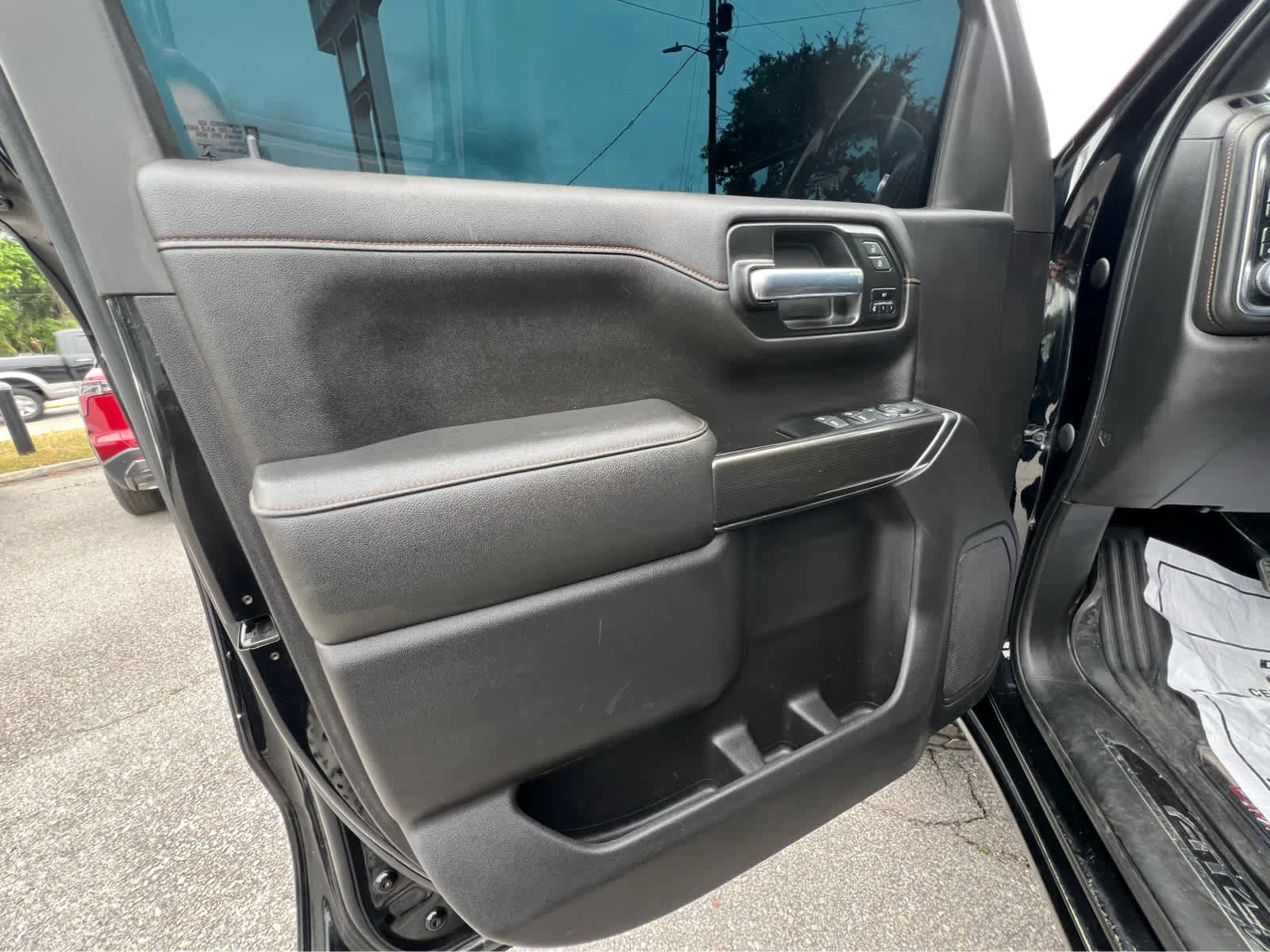 Used 2021 EBONY TWILIGHT METALLIC GMC AT4 image 8