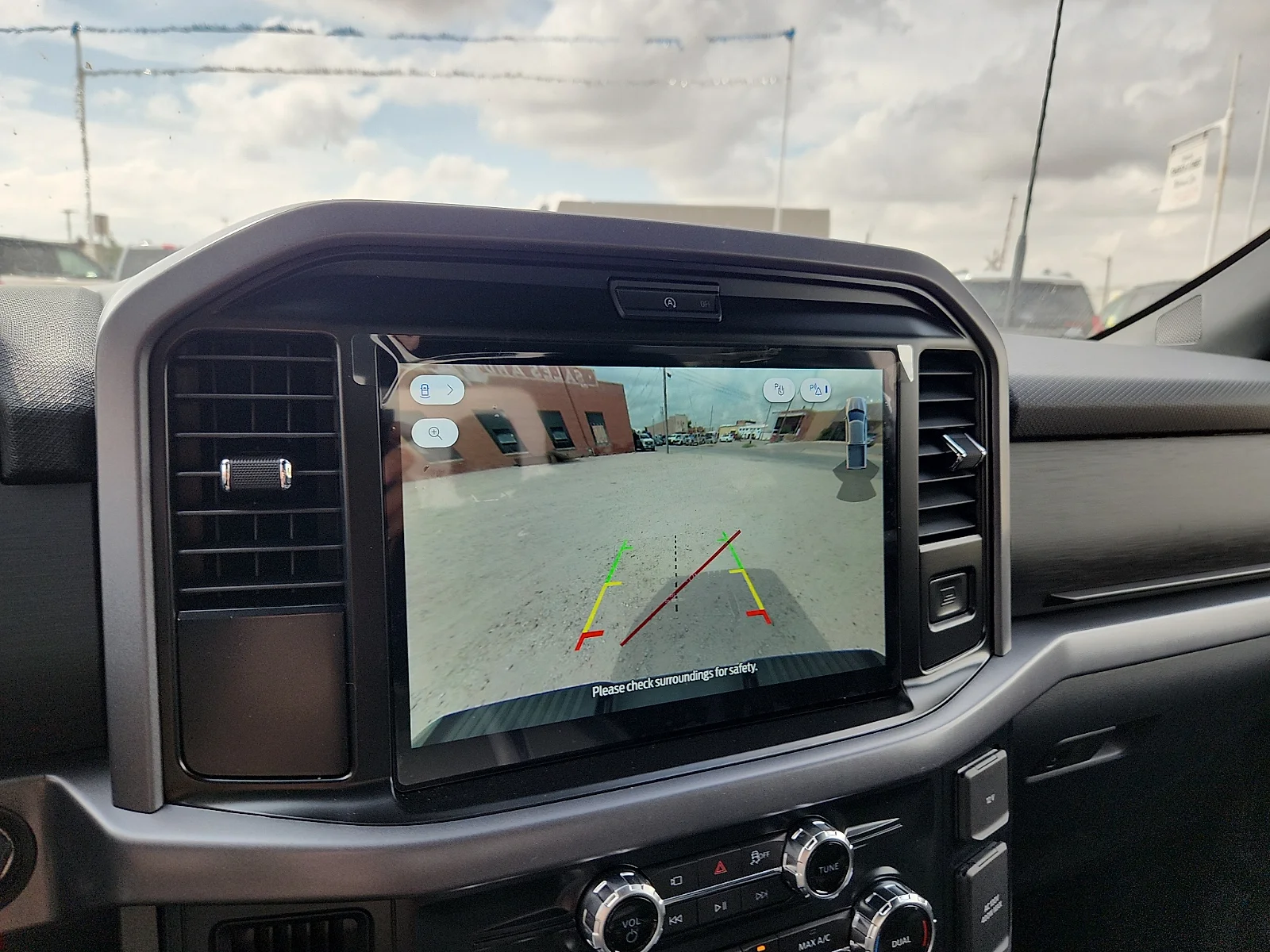 New 2026 Agate Black Metallic Ford XLT image 23