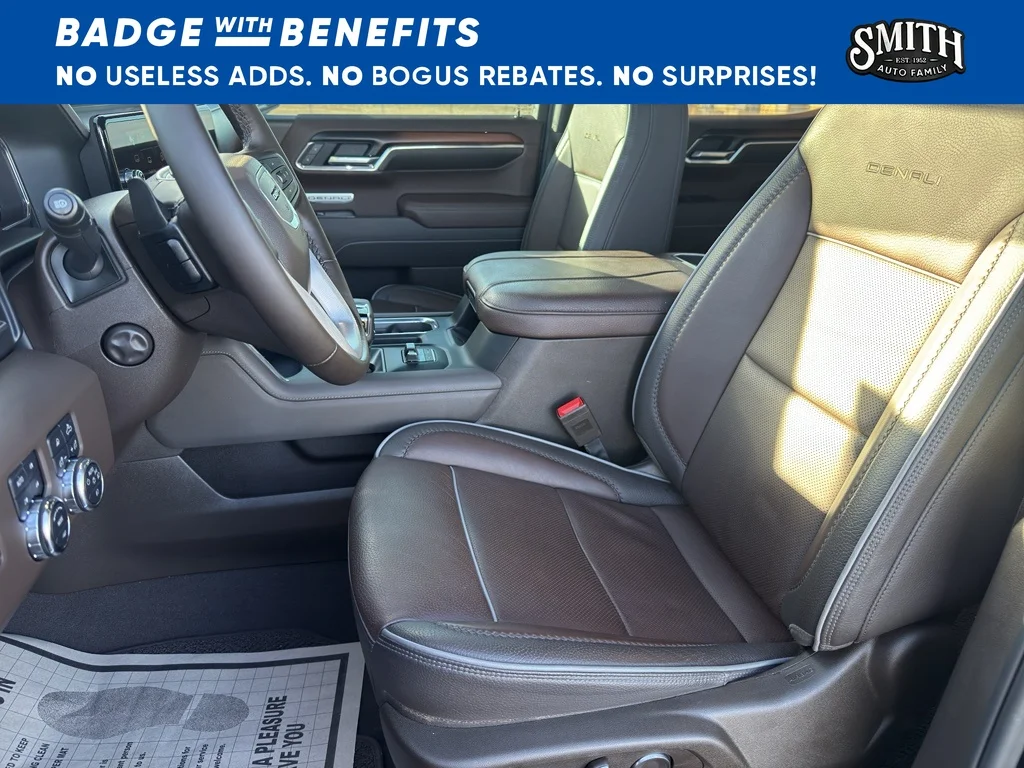 Used 2025 Onyx Black GMC Denali image 13