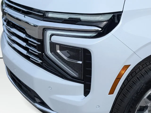 New 2027 Polar White Tricoat Chevrolet Premier image 10