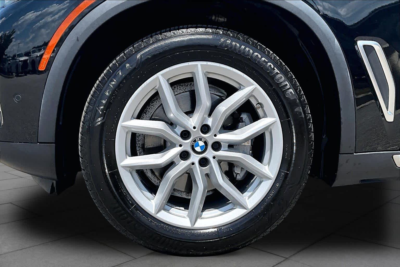 Certified Used 2023 Jet Black BMW xDrive40i image 10