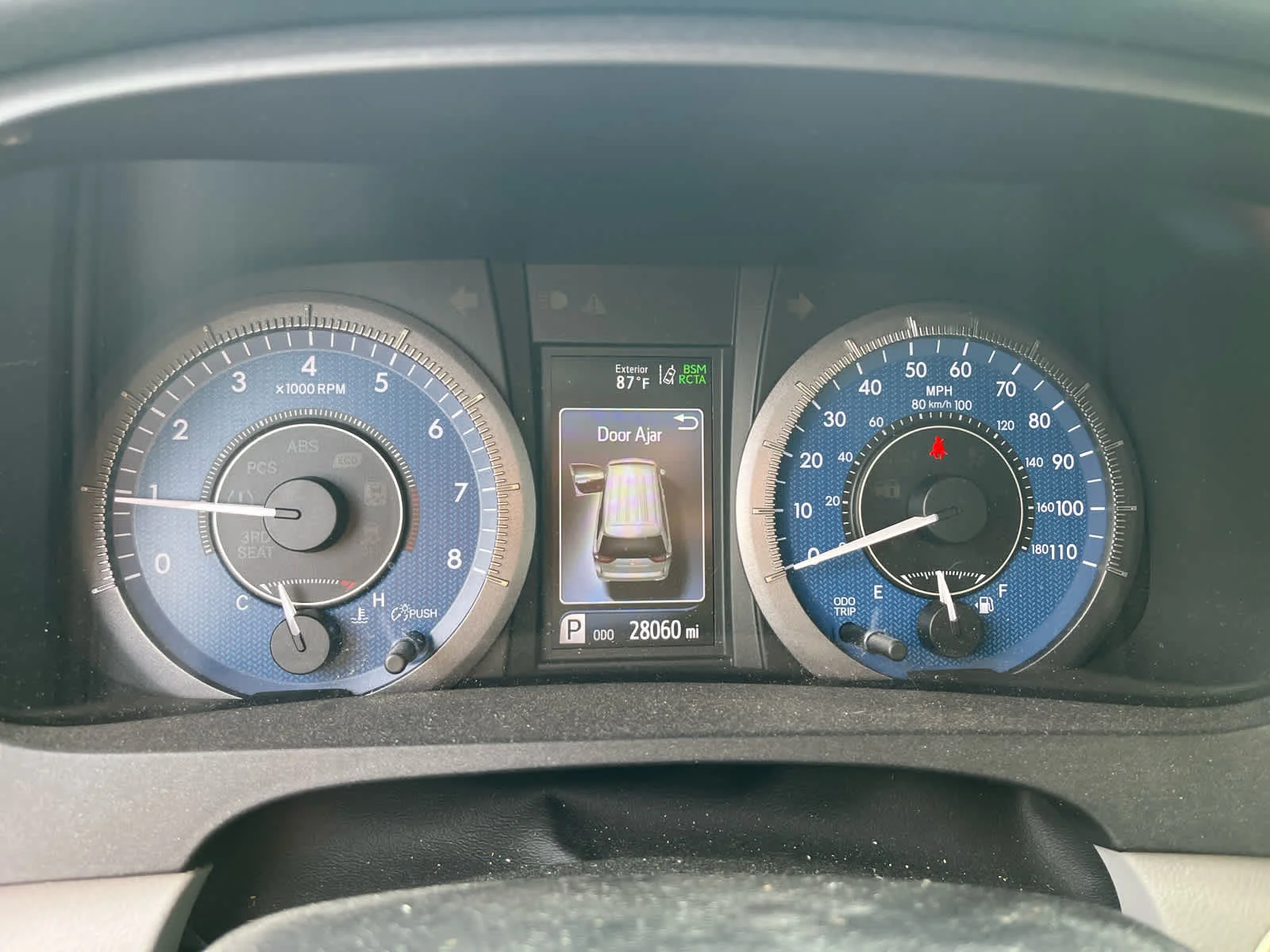 Used 2019 Predawn Gray Mica Toyota XLE image 5