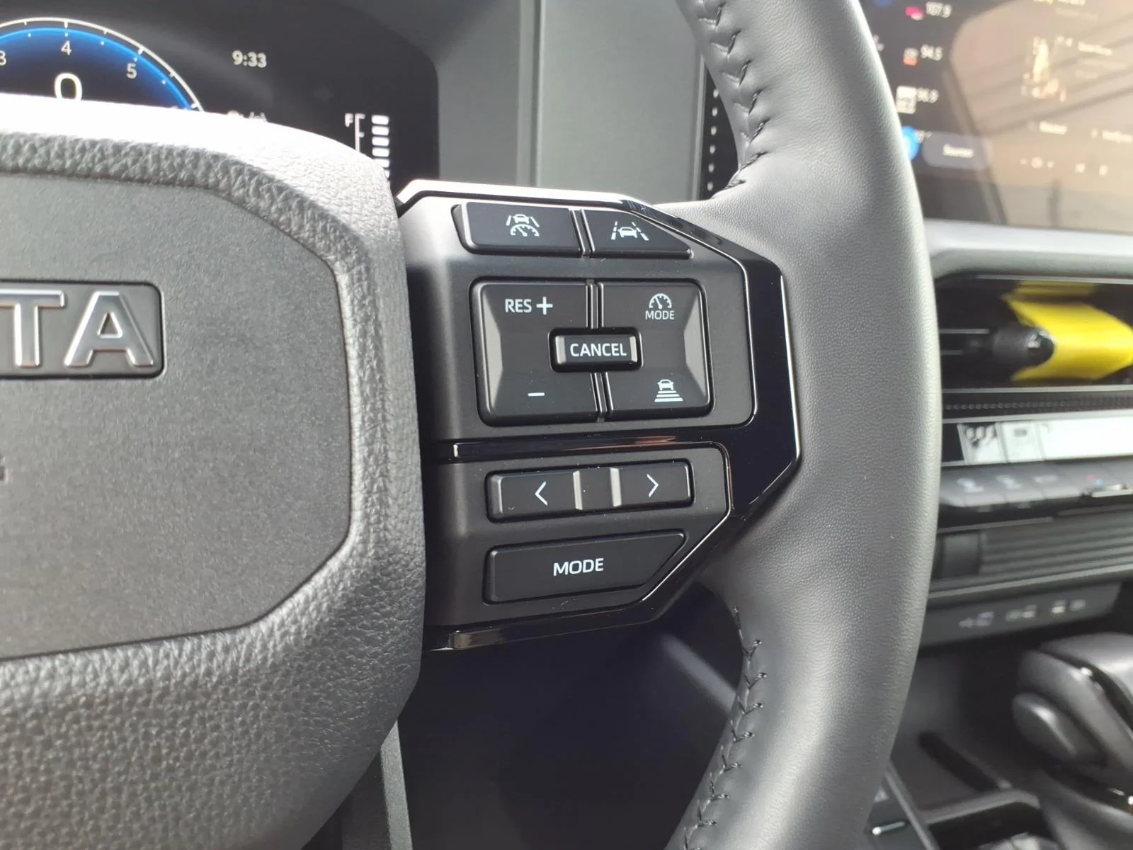 Used 2025 Ice Cap Toyota 1958 image 22