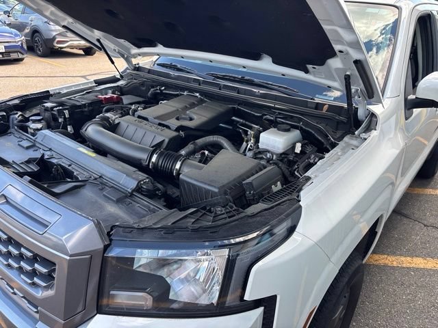 Certified Used 2025 Glacier White Nissan Crew Cab SV image 17