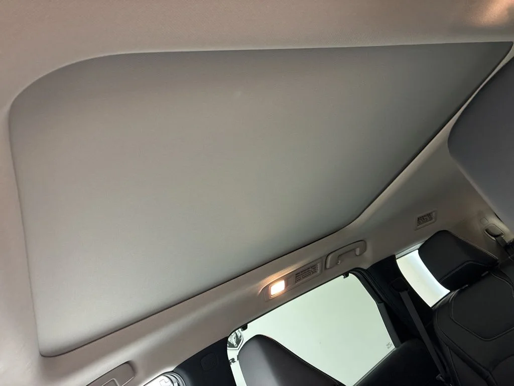 Used 2023 Gray INFINITI LUXE image 18
