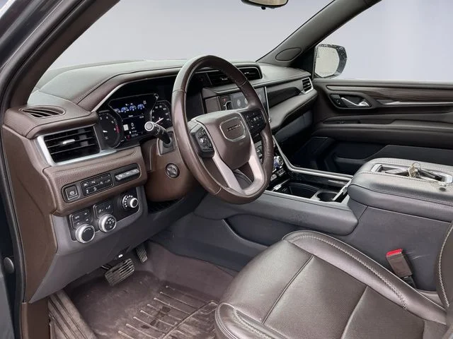 Used 2021 Hunter Green GMC Denali image 9
