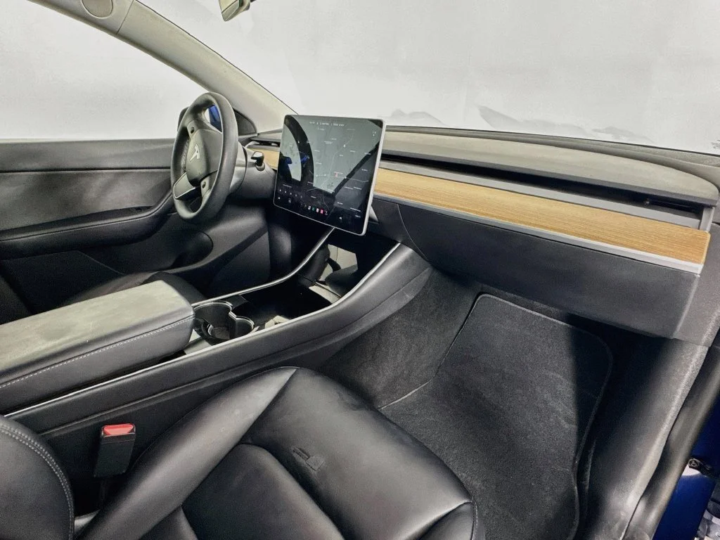 Used 2021 Deep Blue Metallic Tesla Long Range image 34