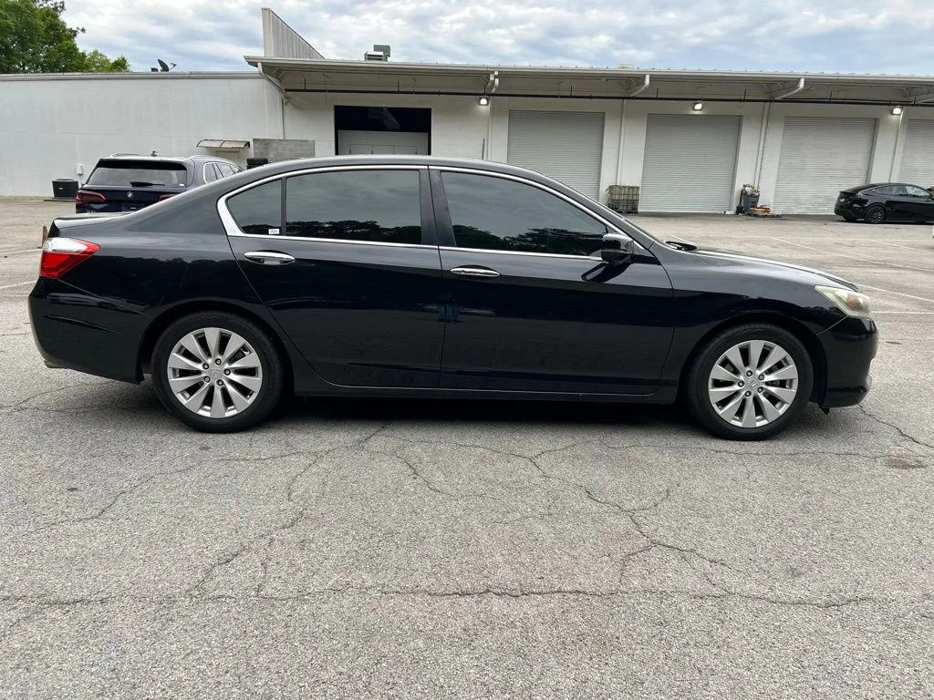 Used 2015 Black Honda EX-L image 8