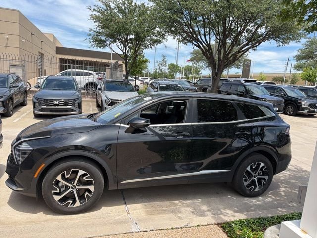 2025 Kia Sportage 2.5 EX AT's photo