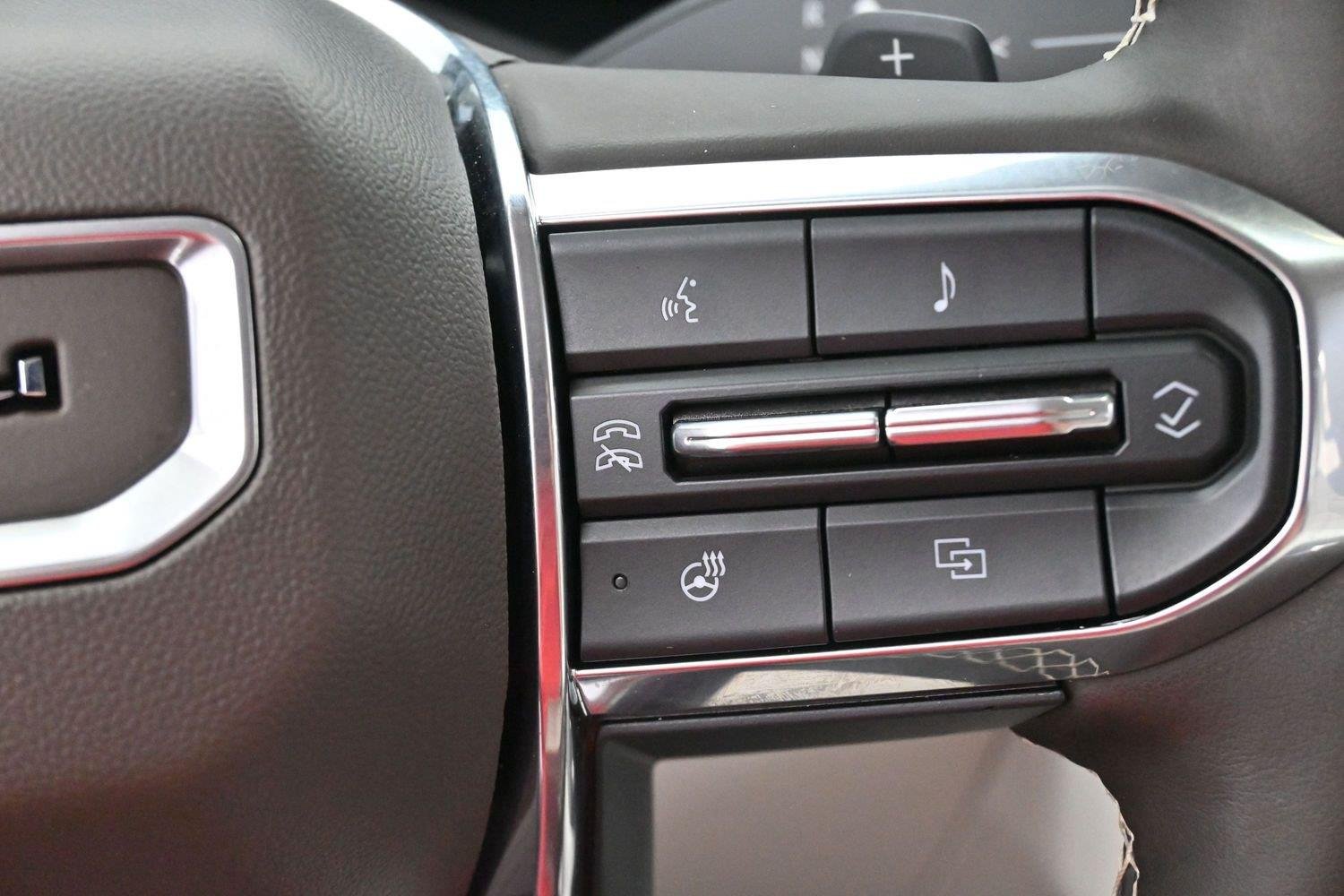 Used 2024 Ebony Twilight Metallic GMC AWD Denali image 21