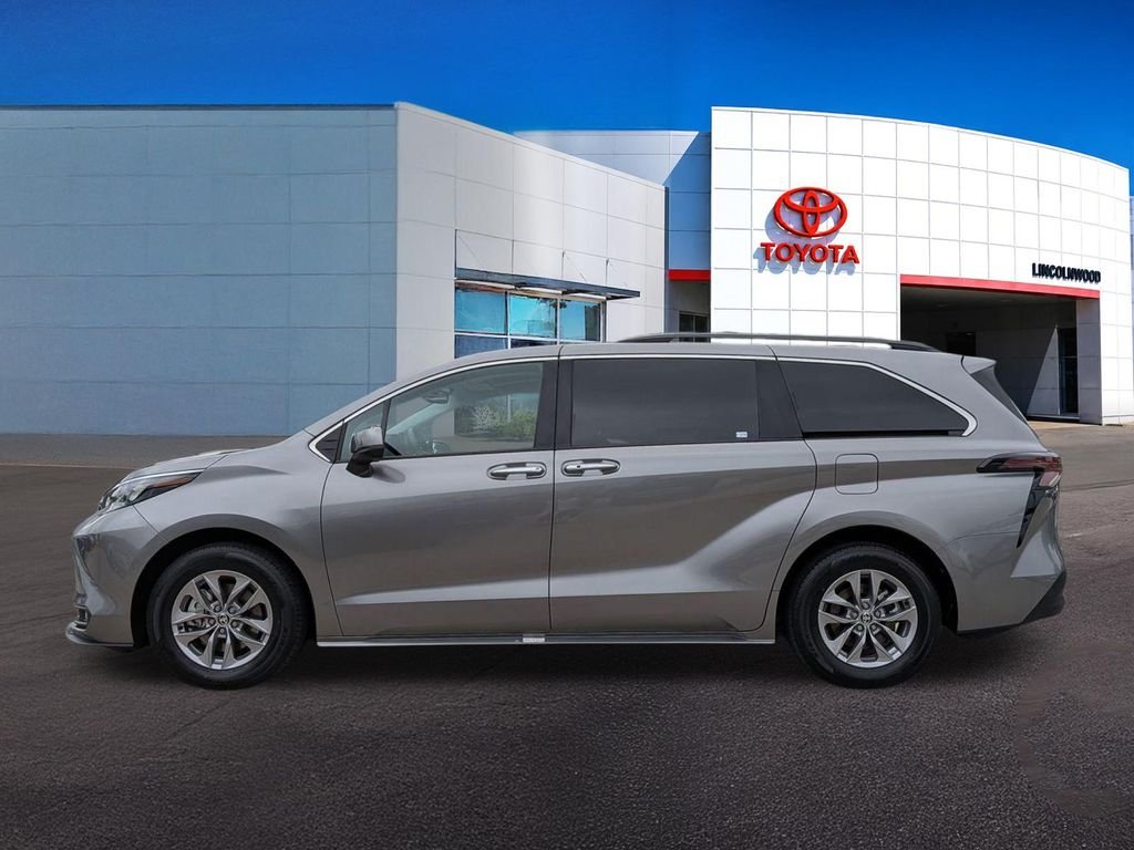 Used 2026  Toyota XLE image 14