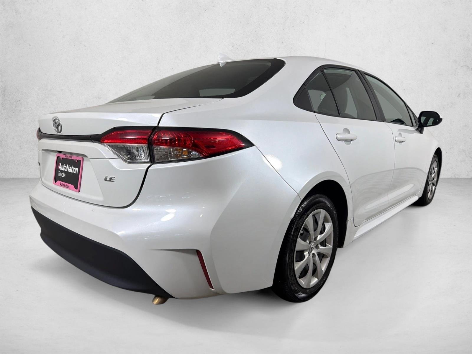 Used 2024 Wind Chill Pearl Toyota LE image 3