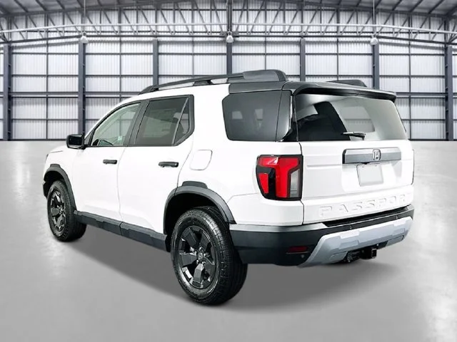 New 2026 Platinum White Pearl Honda RTL Towing image 2