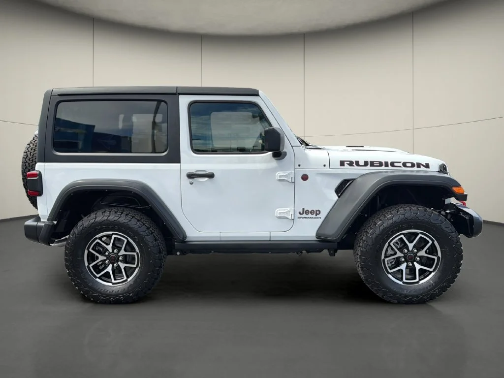 Used 2025 White Jeep 2-Door Rubicon 4x4 image 8