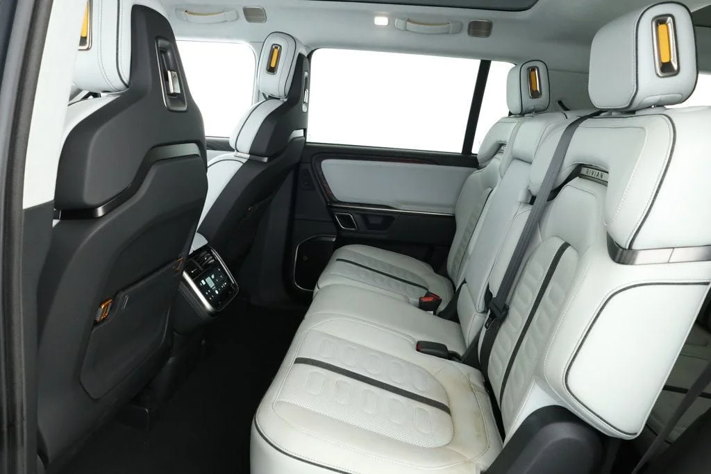 Used 2024 El Cap Granite Rivian Adventure Dual Motor Standard Pack w/ Ocean Coast Interior image 21