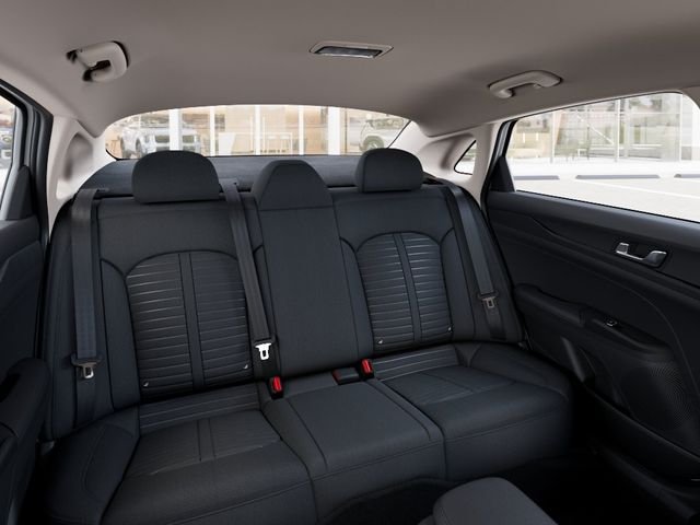New 2026 Snow White Pearl Kia LXS image 16