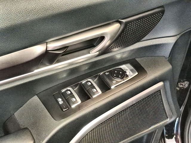 Used 2025 Black Kia S image 13