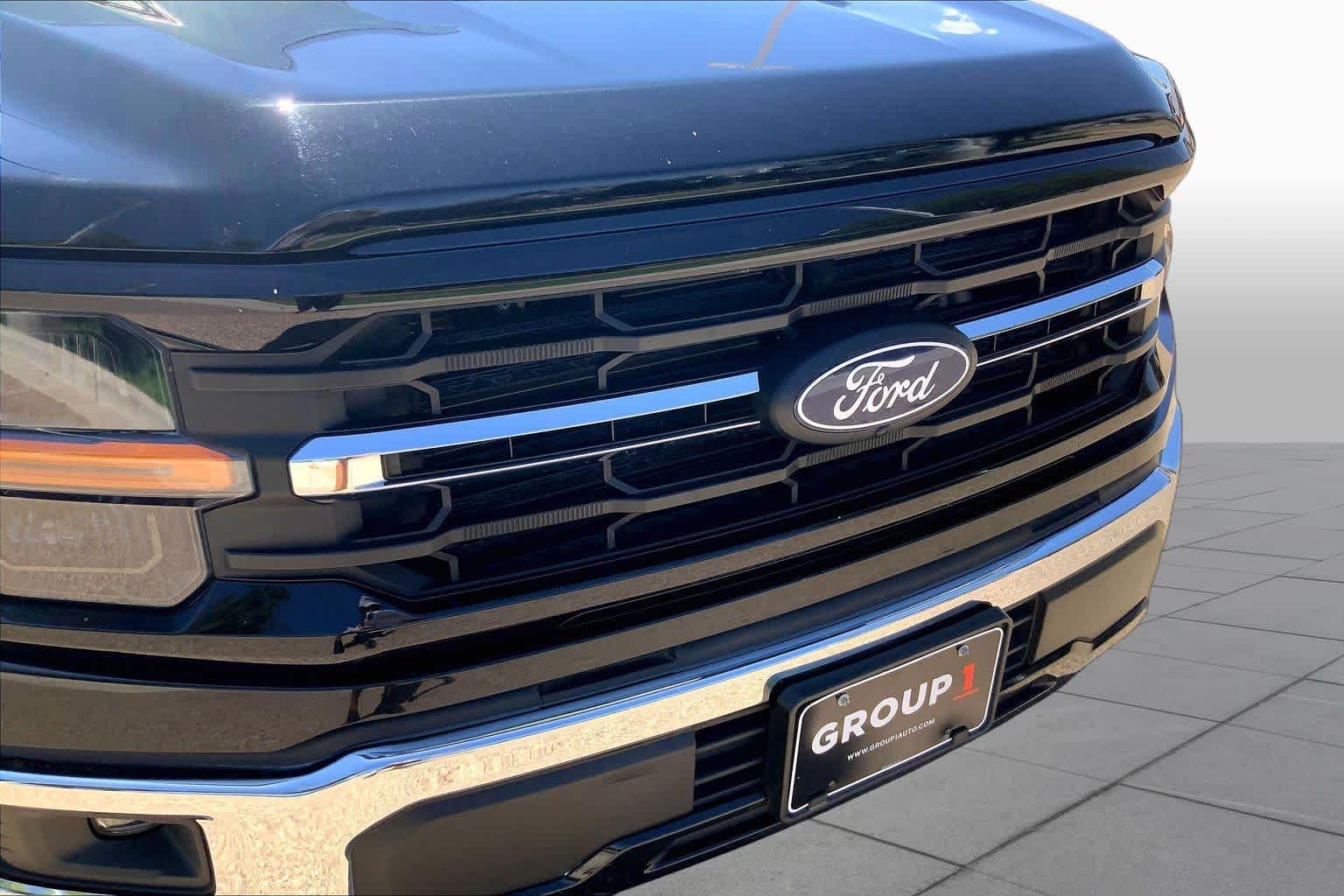 Used 2024 Agate Black Metallic Ford XLT image 37