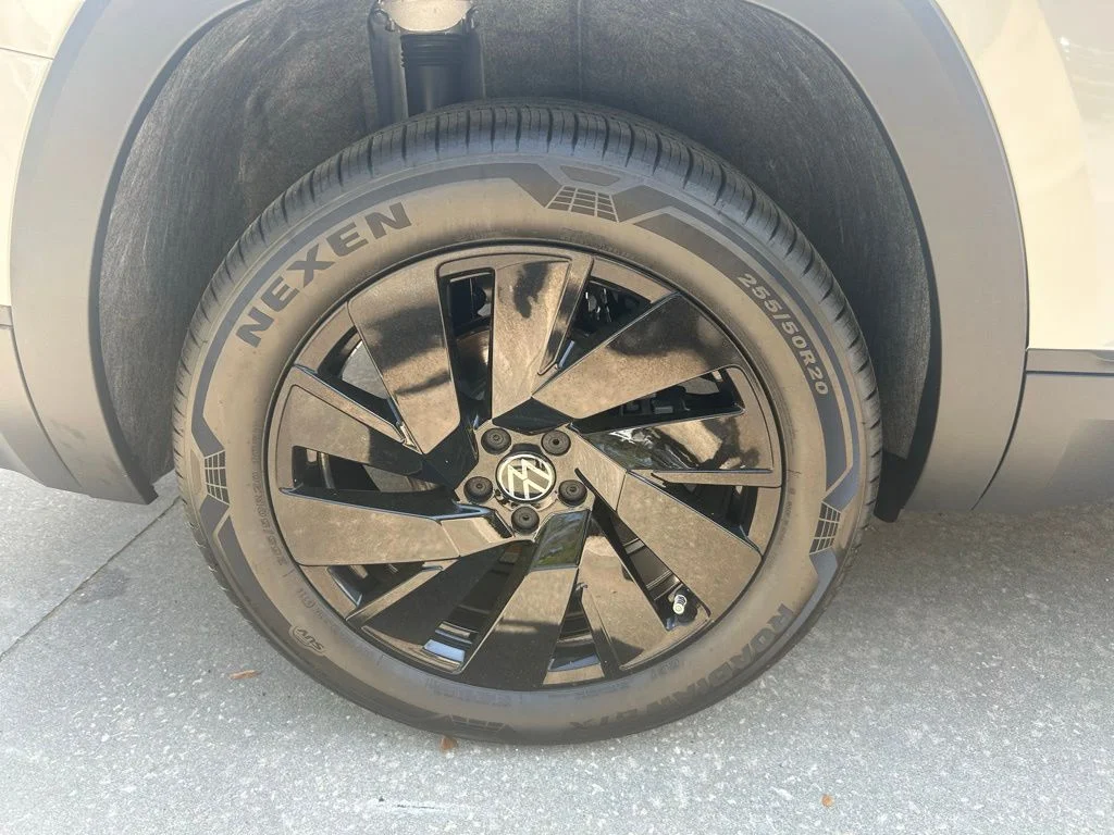 2026 Volkswagen Atlas SE w/Tech - Photo 25