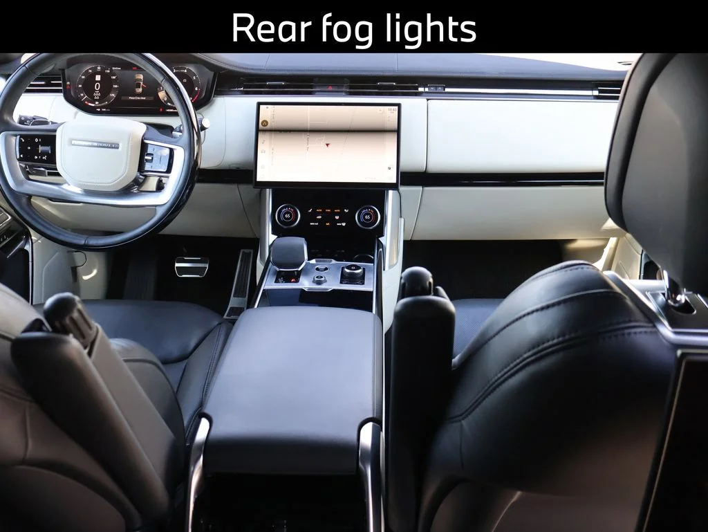 Used 2023  Land Rover SE image 15