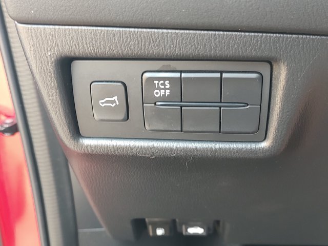 Used 2017 Red Mazda Grand Select image 23