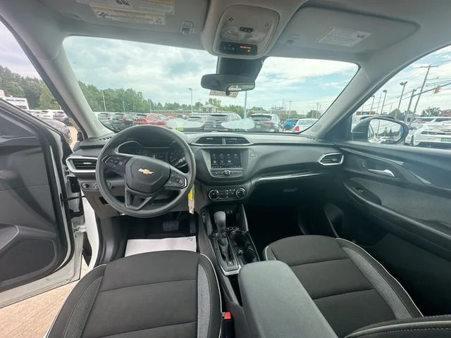 Used 2023 White Chevrolet LS image 22