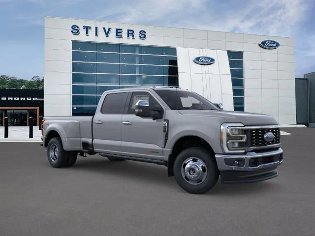 2026 Ford F-350 Lariat 4x4 Crew Cab 8' Box DRW's photo