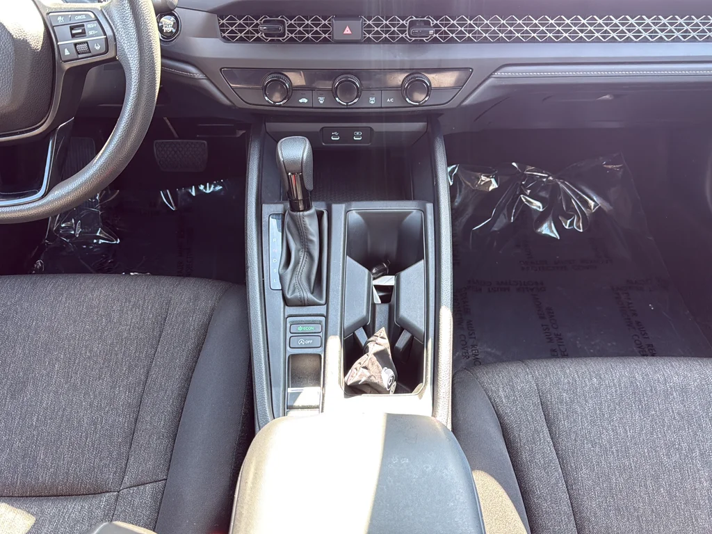 Used 2024  Honda LX image 18
