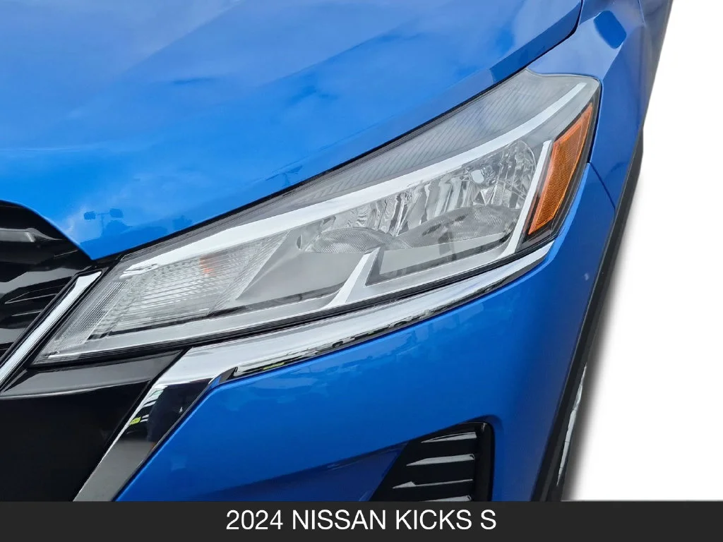 Used 2024 Blue Nissan S image 10