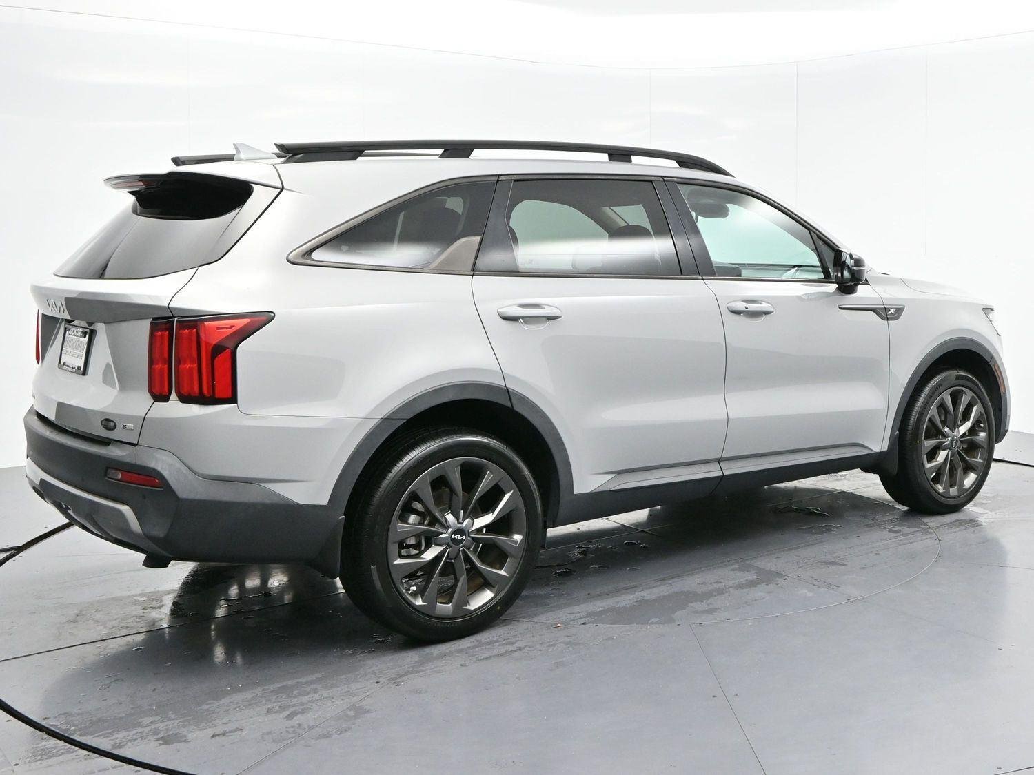 Used 2023 Wolf Gray Kia X-Line SX Prestige image 7