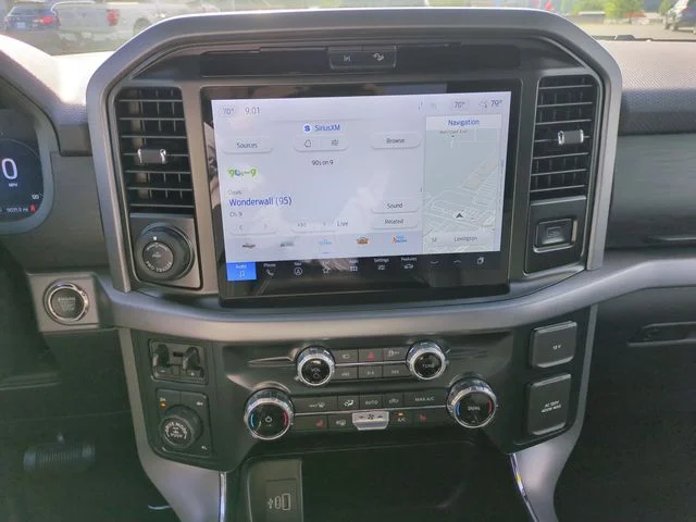 Used 2025 Gray Ford XLT image 20
