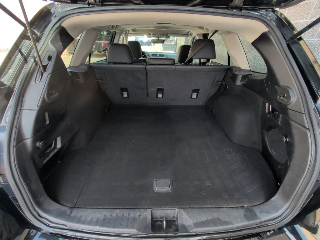 Used 2018 Black Subaru 2.5i image 16