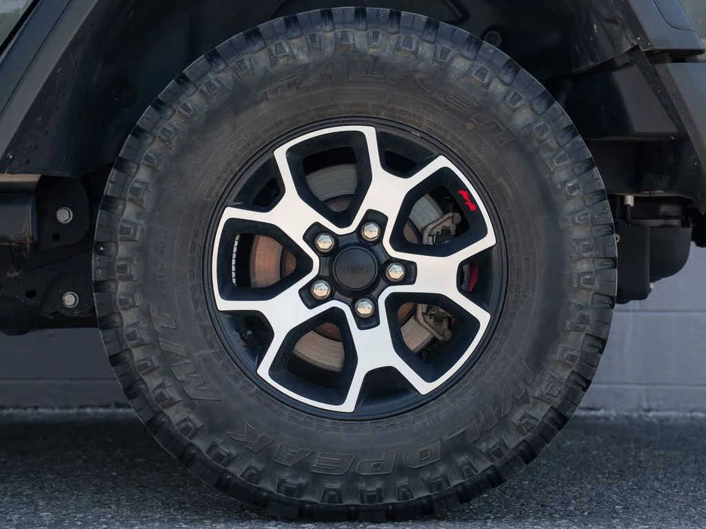 Used 2021 Gray Jeep Unlimited Rubicon image 13