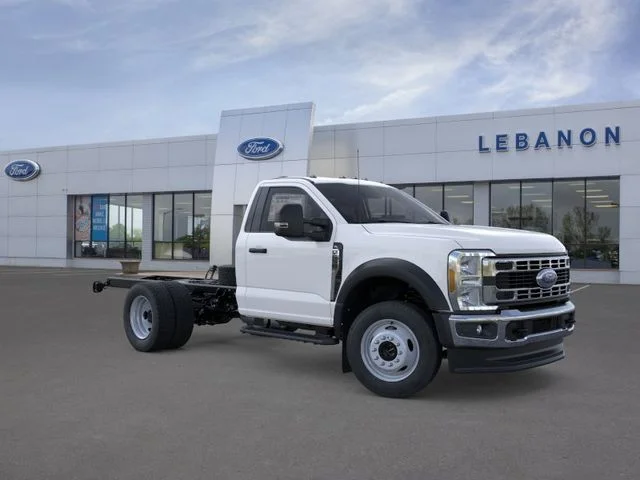 2025 Ford F-550 Super Duty Chassis Cab