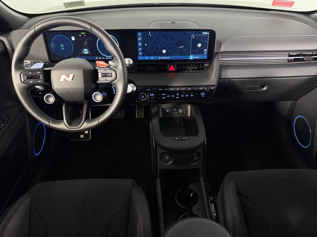 Used 2025 Gray Hyundai Base image 14