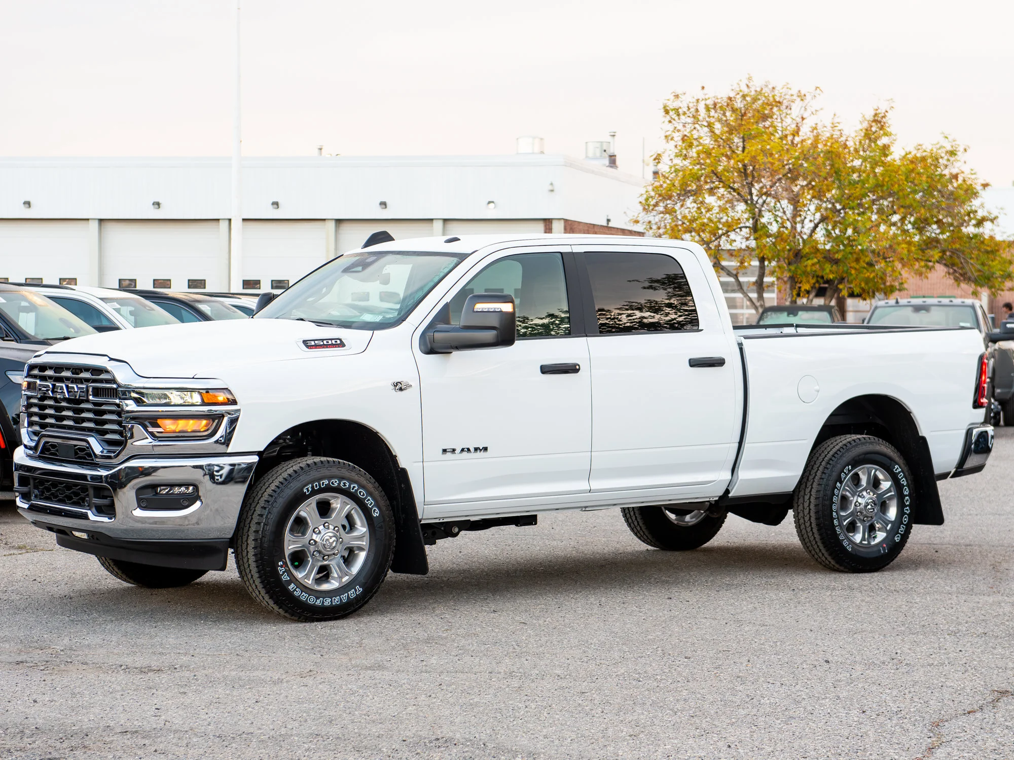 New 2027 White RAM Big Horn* Crew Cab 4x4, Level 1 Equip Group, Remote Start, 6.4L HEMI V8 image 5