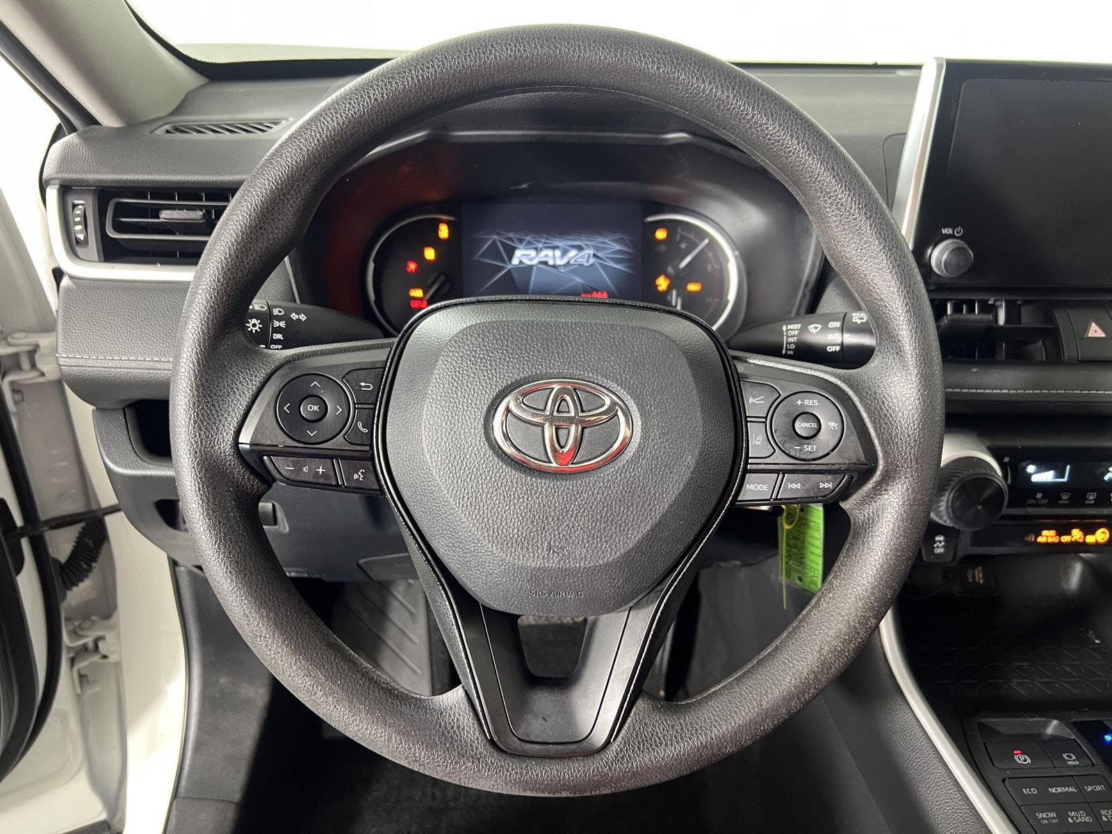 Used 2023 Ice Cap Toyota LE image 15